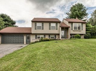156 Tracyberg Rd, Lancaster, PA 17603