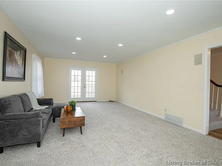 2413 Saint Andrews Rd — Photo 9