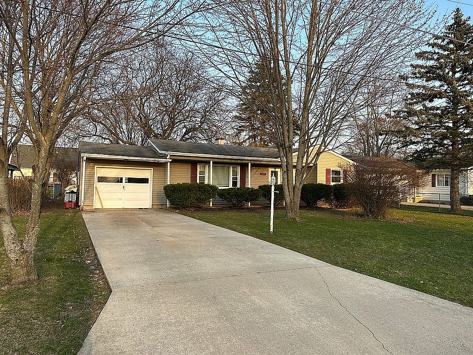 1st image of 1807 Lynnwood Dr