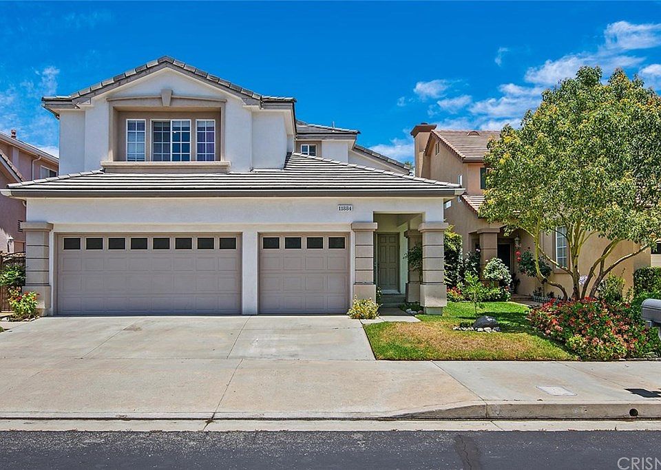 1st image of 11884 Mariposa Bay Ln