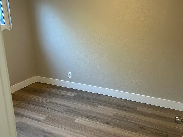 323 S Pioneer #321A — Photo 6