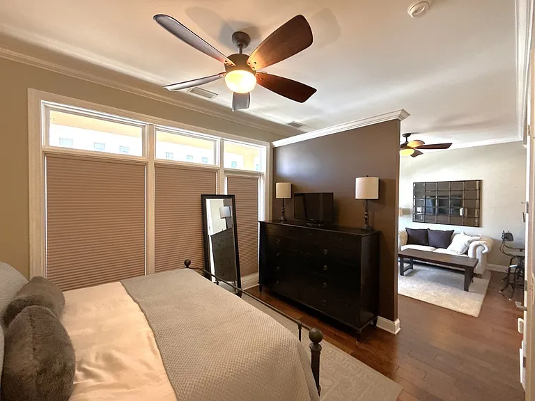 230 Tryon St #1002 — Photo 9