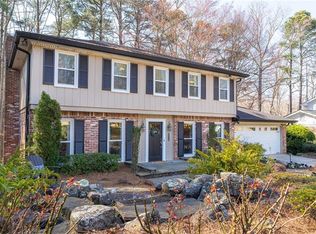 2536 Lake Erin Dr, Tucker, GA