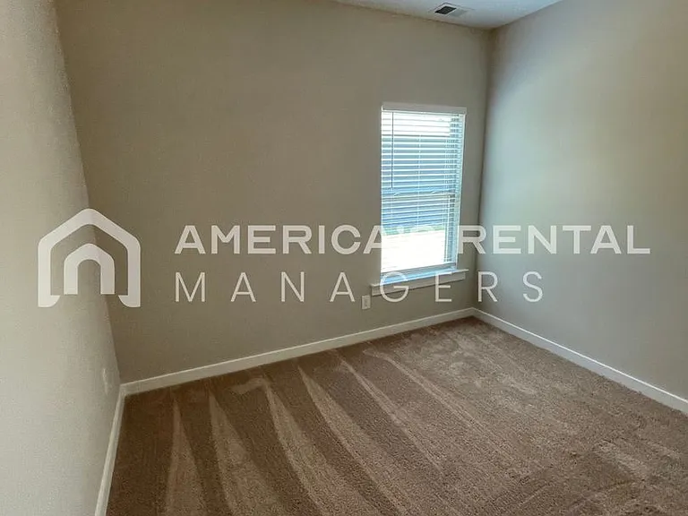 459 Troubadour Ln — Photo 26
