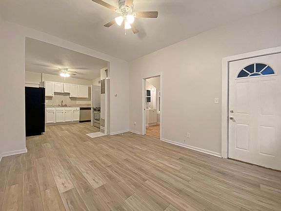 5th image of 1512 N Greenview Ave APT 2F