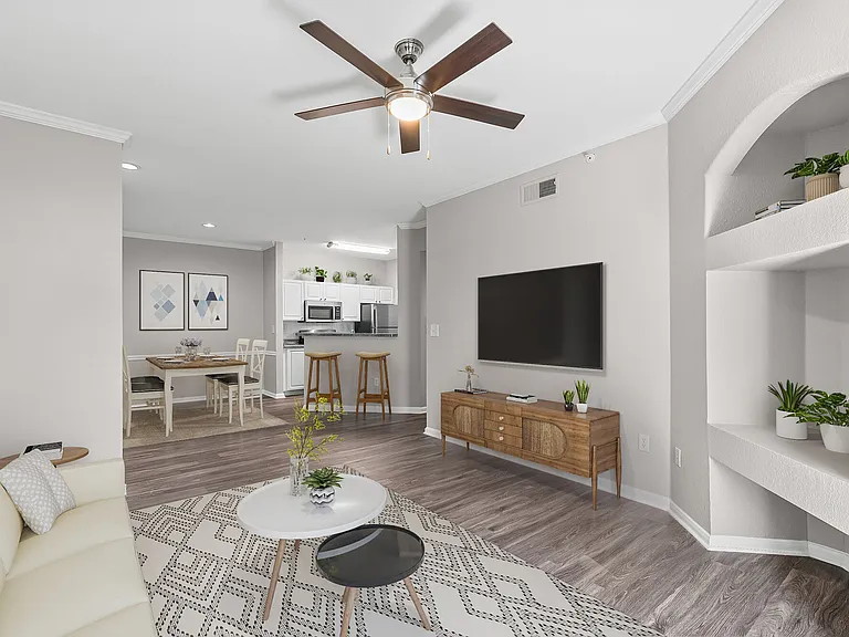 Benton Pointe — Photo 9