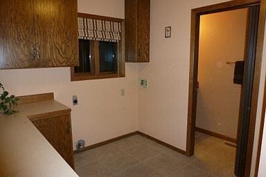 Laundry Rm leads to 1/2 bath