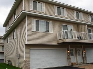 1587 County Road D E UNIT G, Maplewood, MN 55109