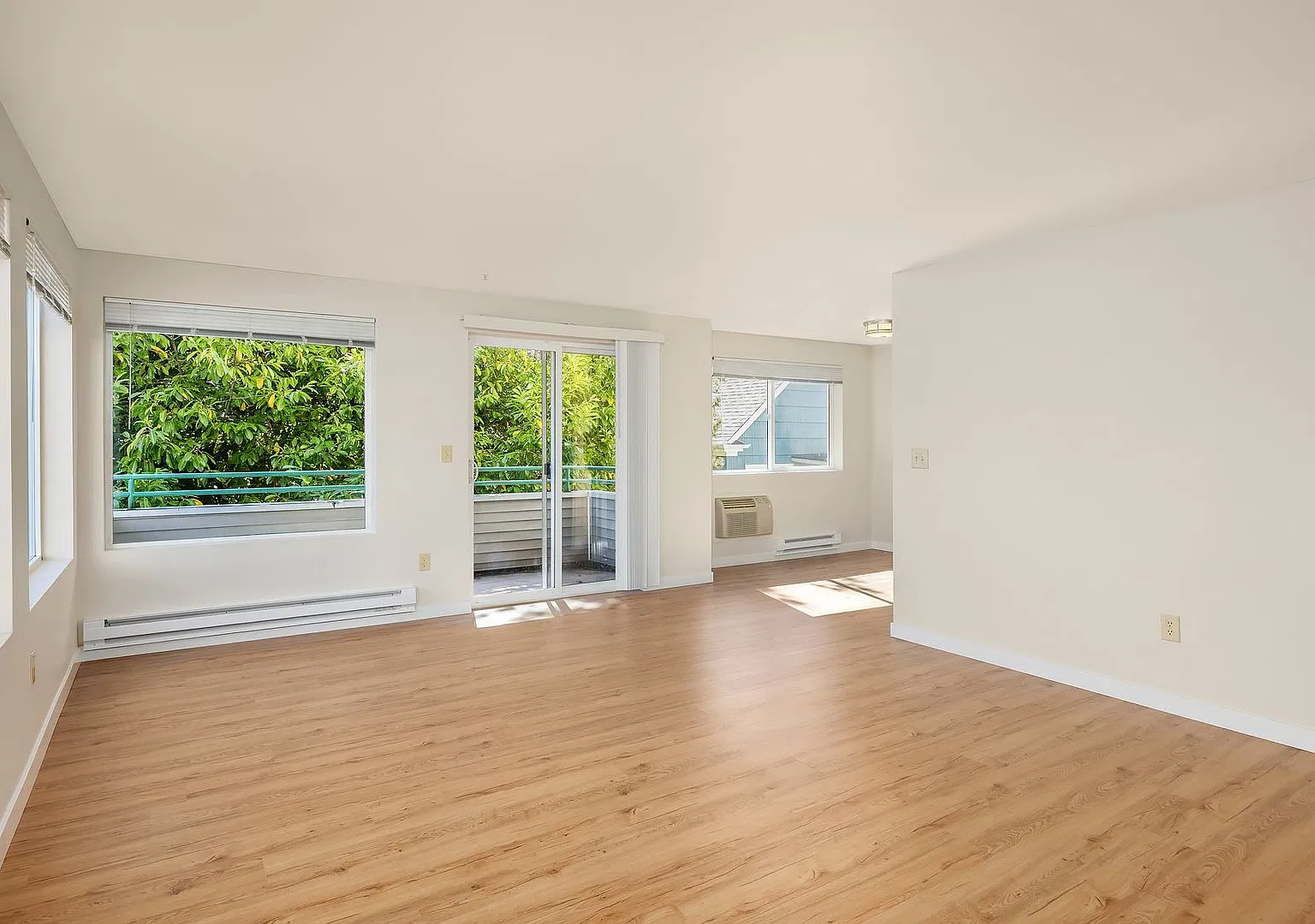 Nordhaven Apartments — Photo 2