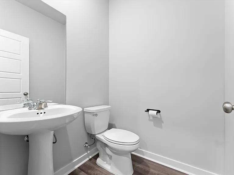 1615 Lannister Ave — Photo 3