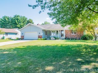 7466 23rd Ave, Jenison, MI 49428