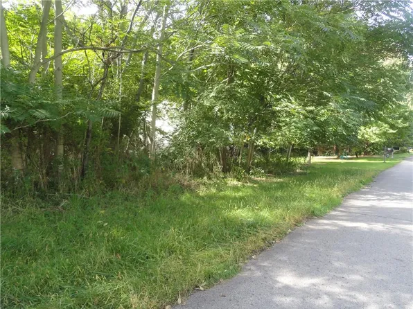 29 Crest Ave, Macedon, NY 14502