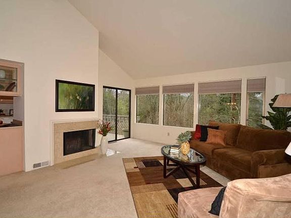 3rd image of 1101 Bellefield Park Ln #1350