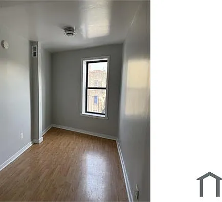 2408 Cambreleng Ave #13 — Photo 11