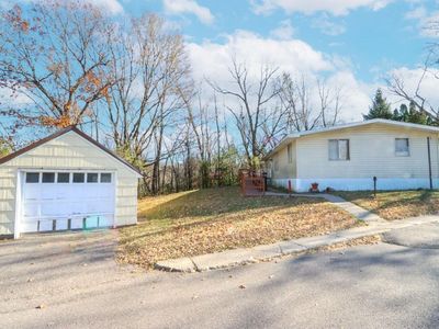 35 Wood Dr, Mankato, MN, 56001