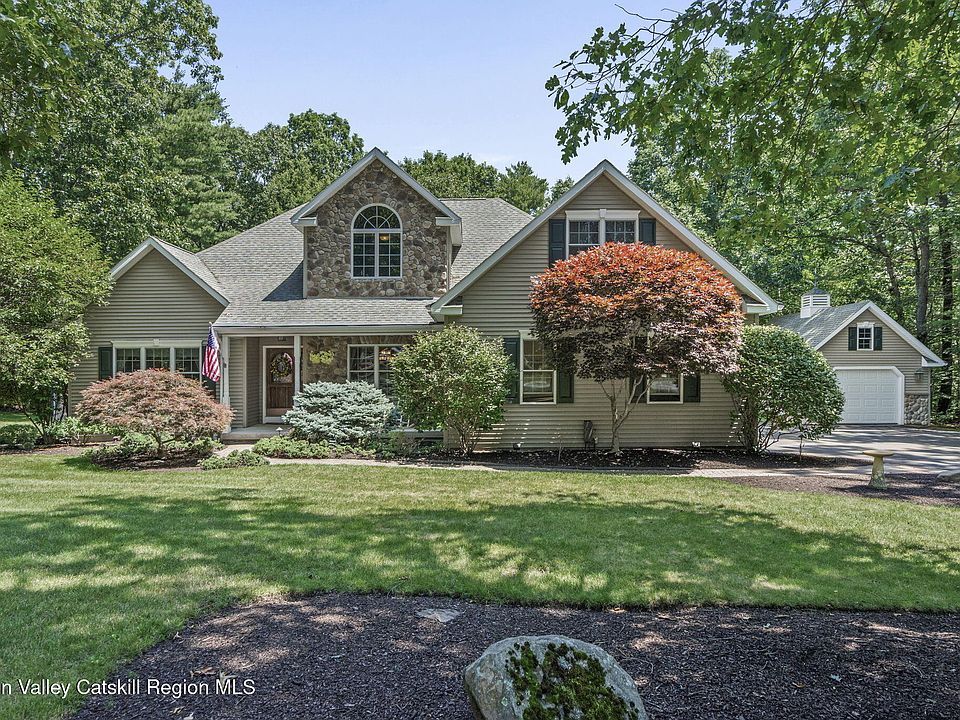 1st image of 85 Chadwycke Court