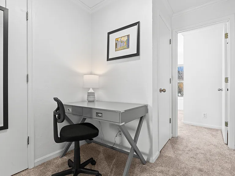 Second Level | Desk Workspace