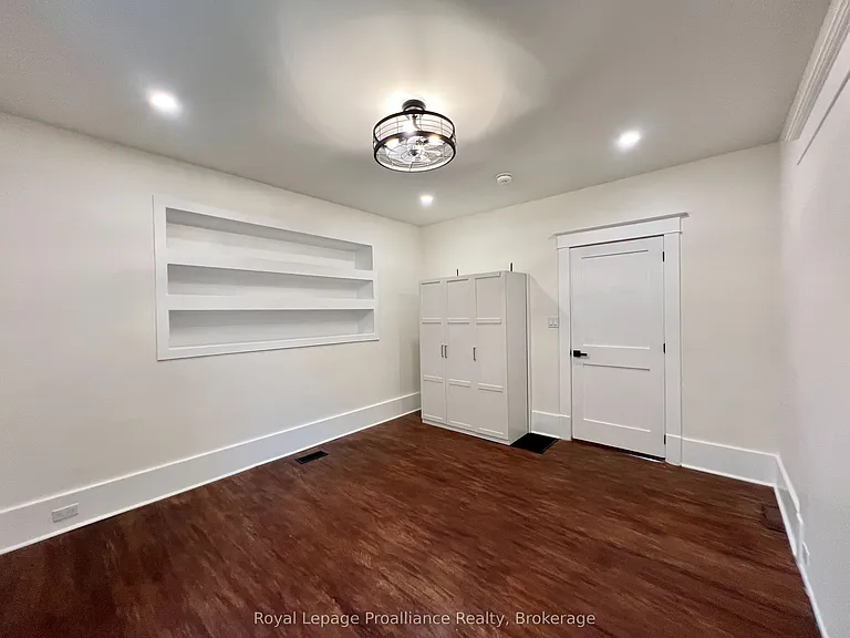 220 Foster Ave #B — Photo 12