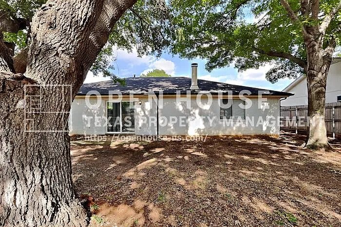 6102 Cool Springs Dr — Photo 18