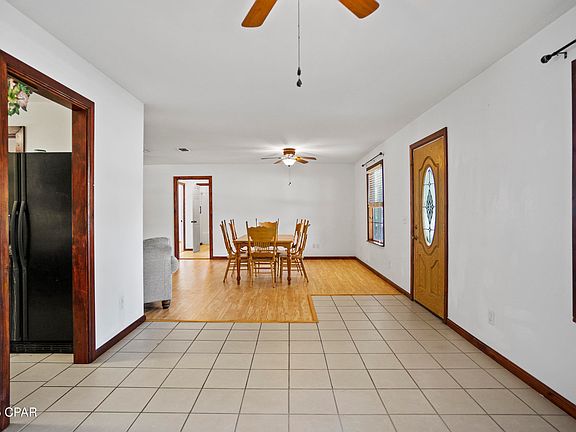 4th image of 15766 NE Bob Sanders Rd