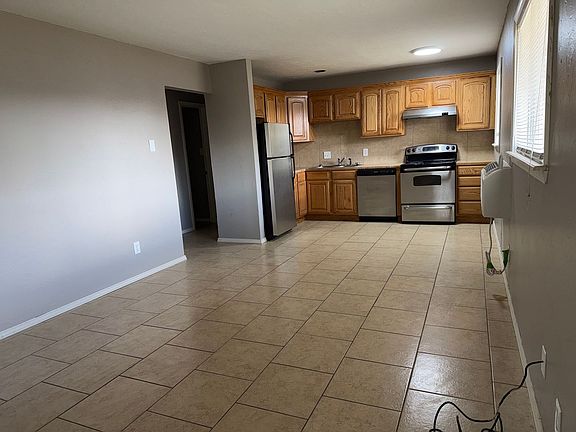3rd image of 506 E 12th St #8