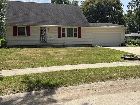 8324 Park State Dr, Fort Wayne, IN 46815