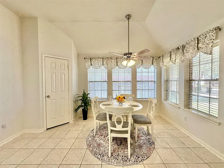5822 Carta Valley Ln — Photo 14