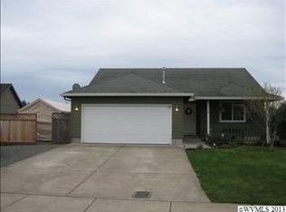 710 Whitney St, Stayton, OR 97383