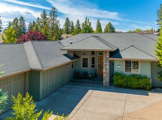 19465 Golden Meadow Loop, Bend, OR 97702