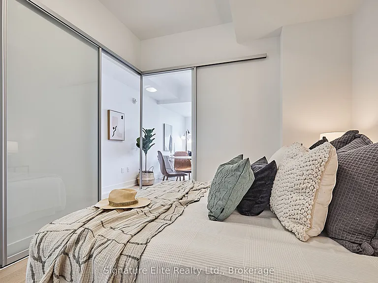1331 Queen St E #505 — Photo 9