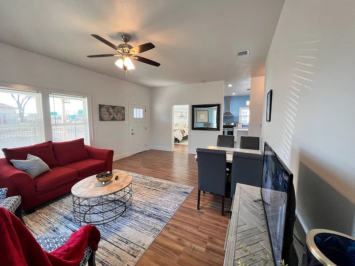 403 Givens Ave — Photo 3