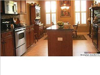 2nd image of 2404 Abbeyglen Pl