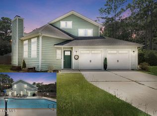 421 Hidden Valley Rd, Wilmington, NC 28409