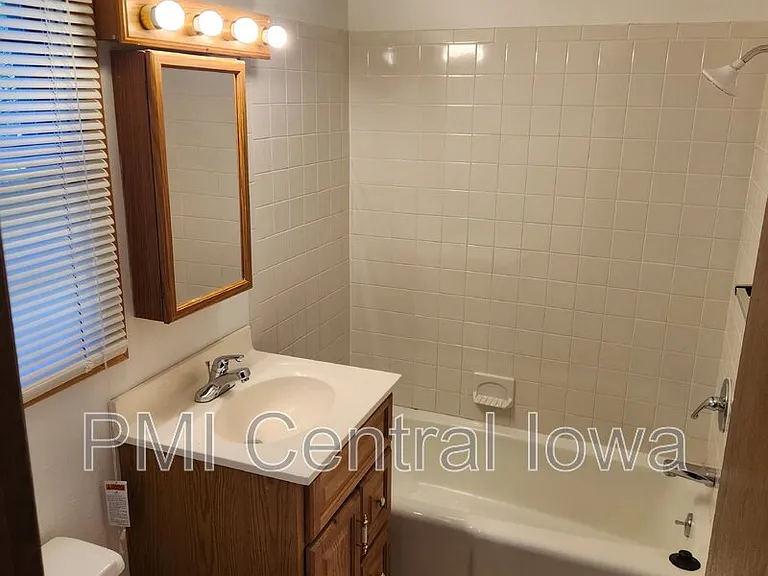 6615 Washington Ave — Photo 22