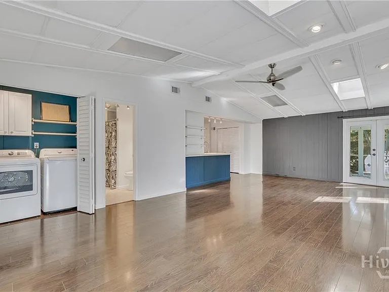 2337 Shirley Dr — Photo 18