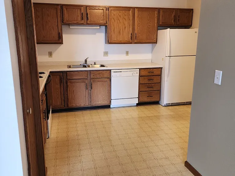 2305 Martin St #5 — Photo 9