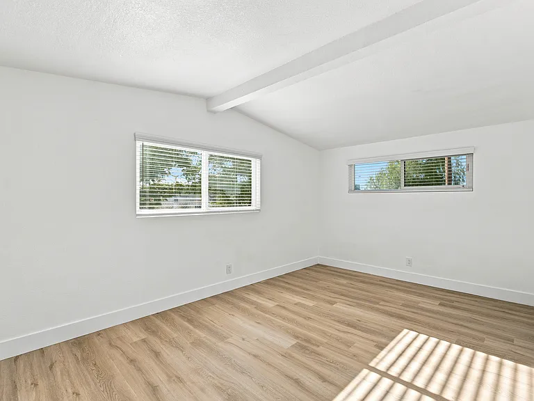 9390 3rd Ave — Photo 24