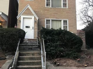 21 E 30th St, Bayonne, NJ 07002