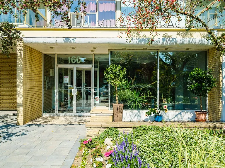 160 Balmoral Ave #1 — Photo 38