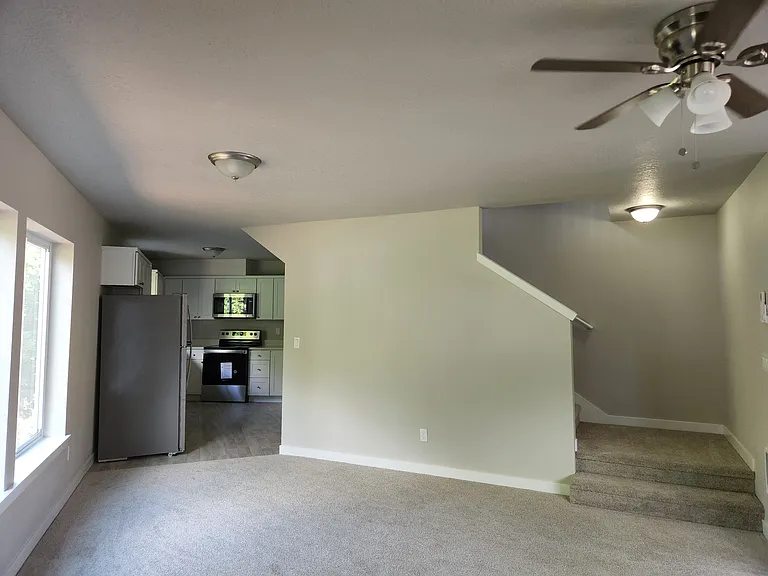 350 Adam St NW — Photo 3