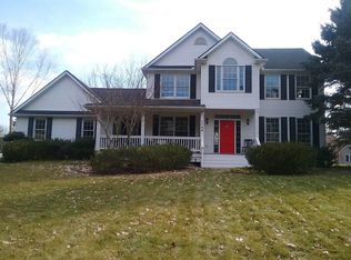 7706 Winfield Dr, Brighton, MI