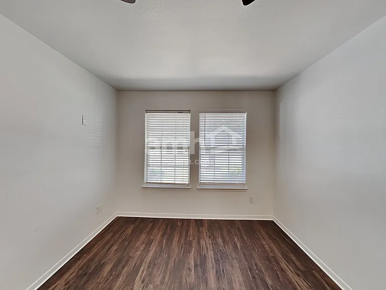 21447 Hannover Grove Ln — Photo 13
