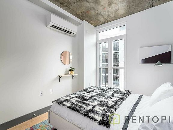 3rd image of 340 Evergreen Ave #276