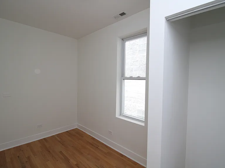 1544 N Bosworth Ave #2F — Photo 8