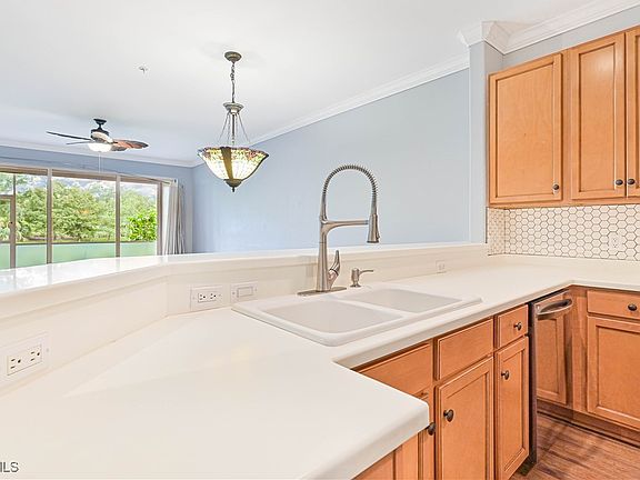 4th image of 3260 Lee Way Ct #602