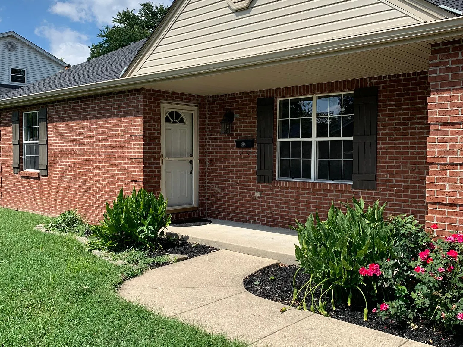 8555 Myrtlewood Ave — Photo 3