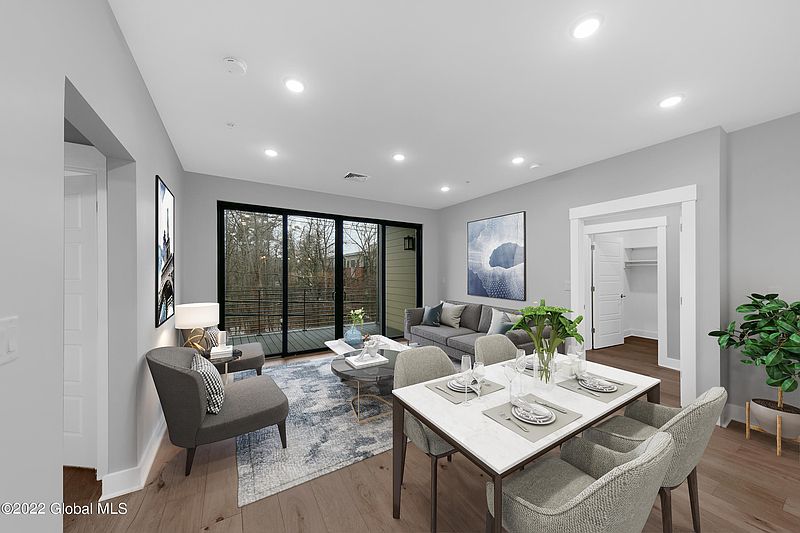 3rd image of 116 West Avenue #306