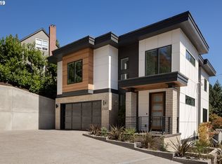 2323 SW Broadway Dr, Portland, OR 97201