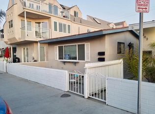 204 30th St #A, Newport Beach, CA 92663