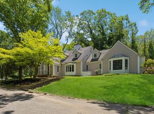 7 Norcroft Rd, Essex Fells, NJ 07021